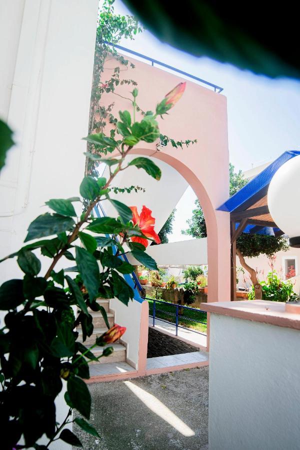 Marika Apartments มัสติคารี ภายนอก รูปภาพ